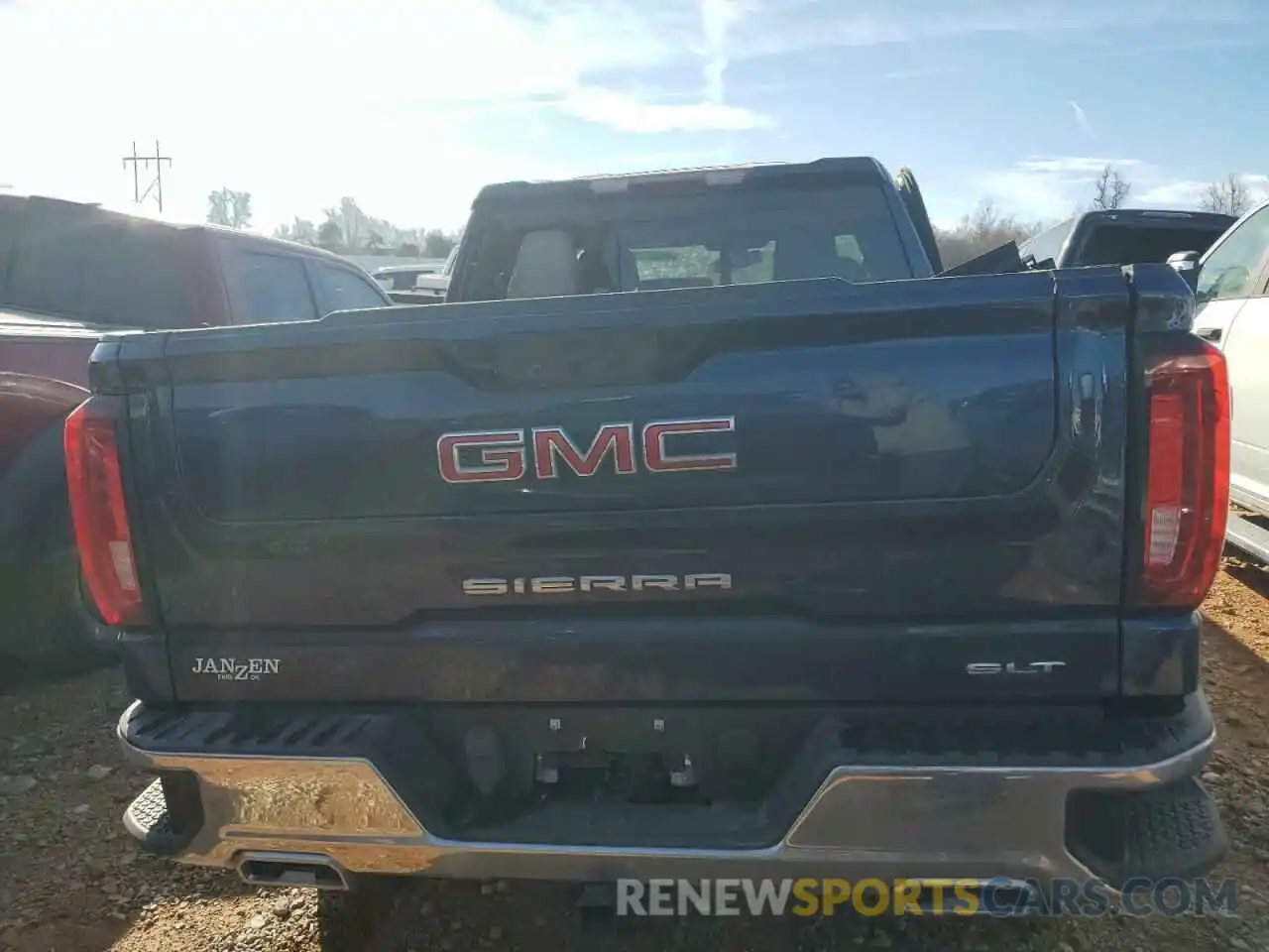 6 Photograph of a damaged car 3GTU9DET0MG369332 GMC SIERRA 2021