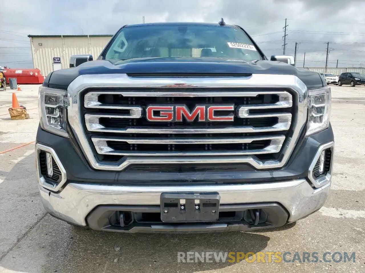 5 Photograph of a damaged car 3GTU9DET0MG409201 GMC SIERRA 2021