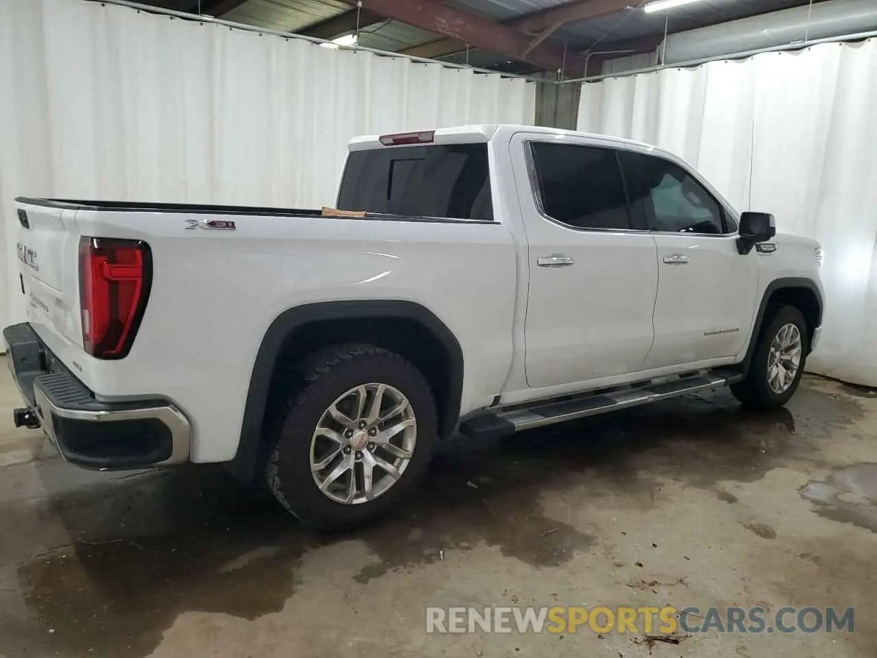 3 Photograph of a damaged car 3GTU9DET6MG362918 GMC SIERRA 2021
