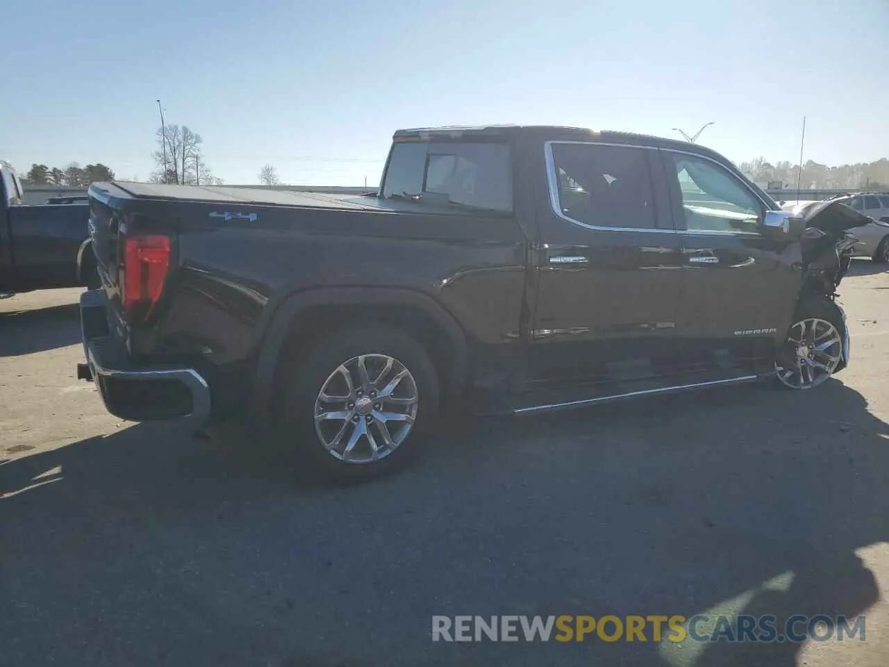 3 Photograph of a damaged car 3GTU9DET7MG189121 GMC SIERRA 2021