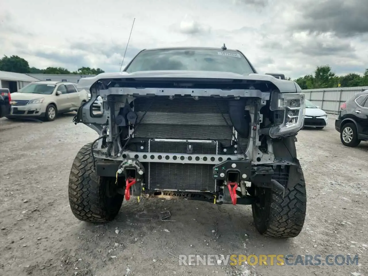 5 Photograph of a damaged car 3GTU9EET1MG334174 GMC SIERRA 2021