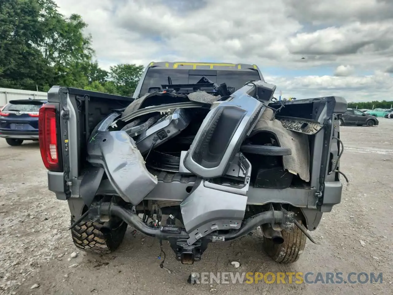 6 Photograph of a damaged car 3GTU9EET1MG334174 GMC SIERRA 2021
