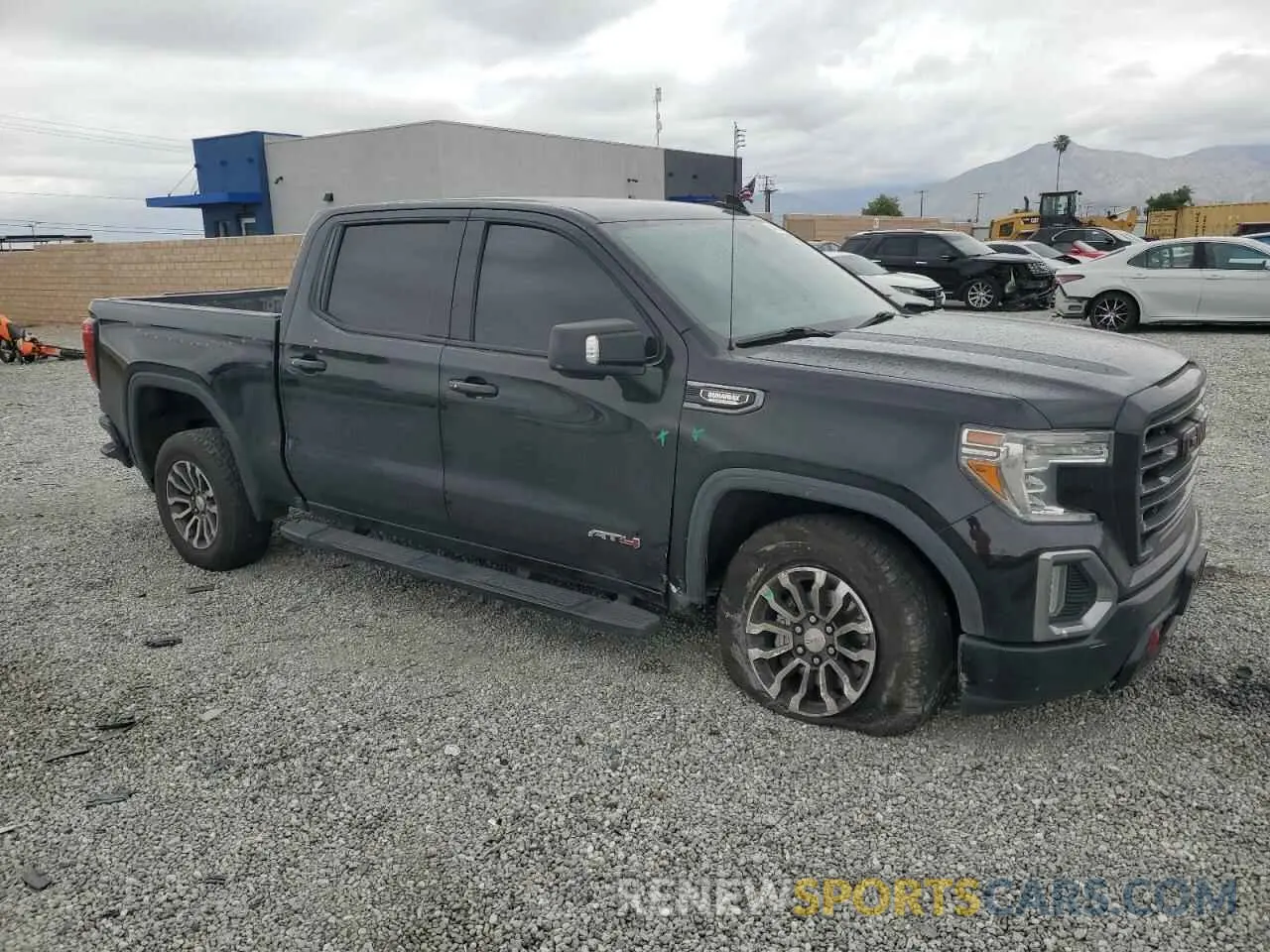 4 Photograph of a damaged car 3GTU9EET9MG459729 GMC SIERRA 2021