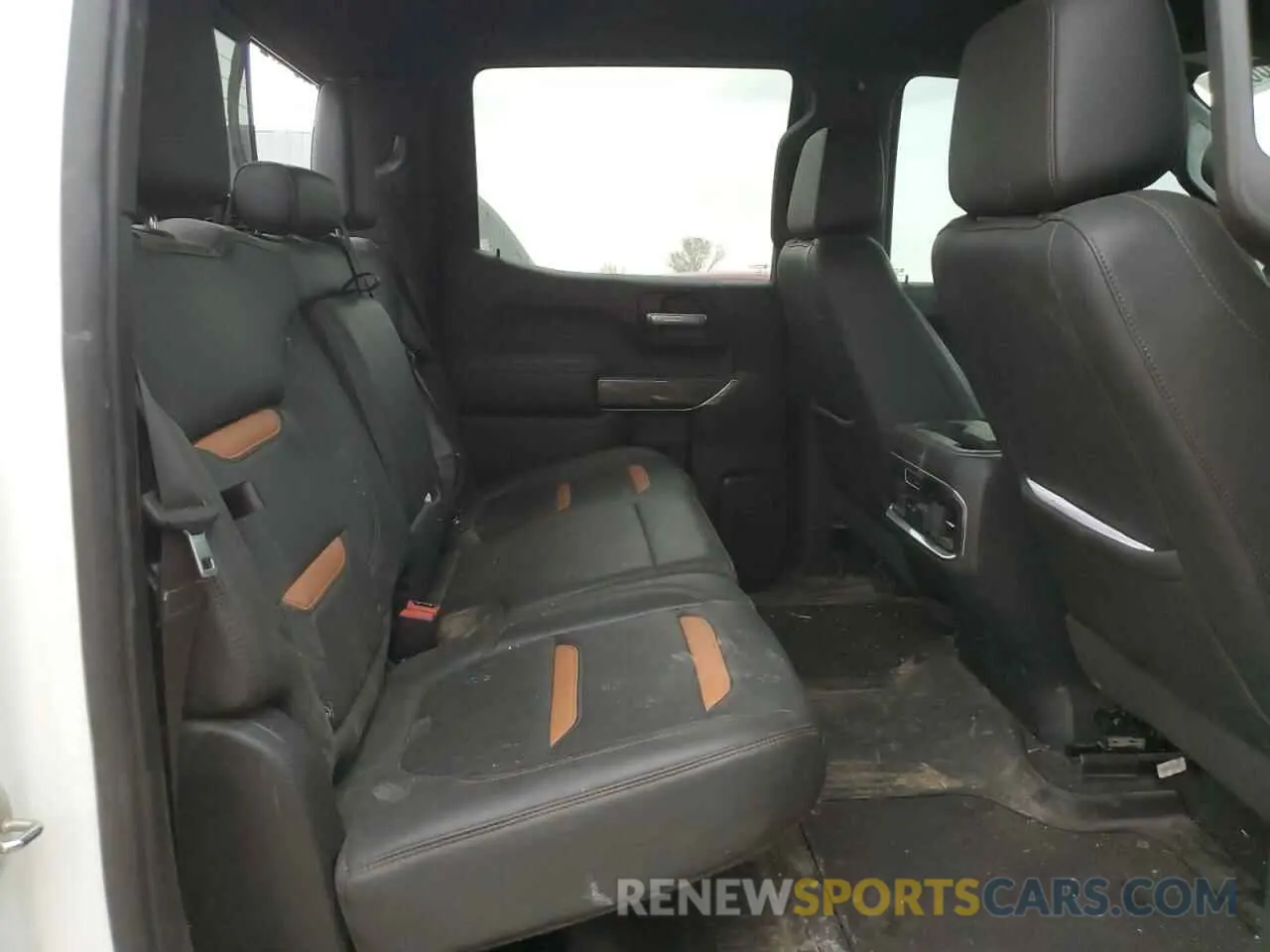 10 Photograph of a damaged car 3GTU9EETXMG258809 GMC SIERRA 2021