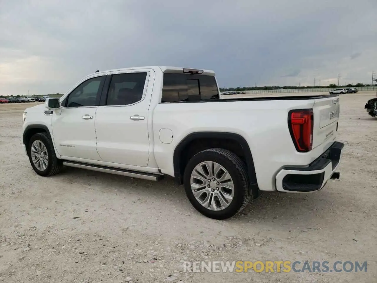 2 Photograph of a damaged car 3GTU9FEL2MG140341 GMC SIERRA 2021