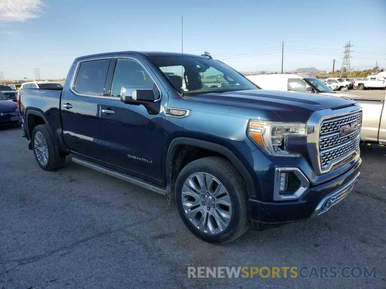 4 Photograph of a damaged car 3GTU9FEL4MG129826 GMC SIERRA 2021