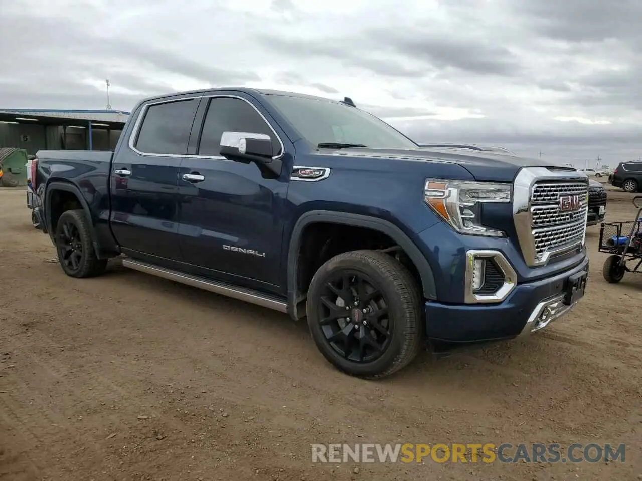 4 Photograph of a damaged car 3GTU9FEL5MG127017 GMC SIERRA 2021