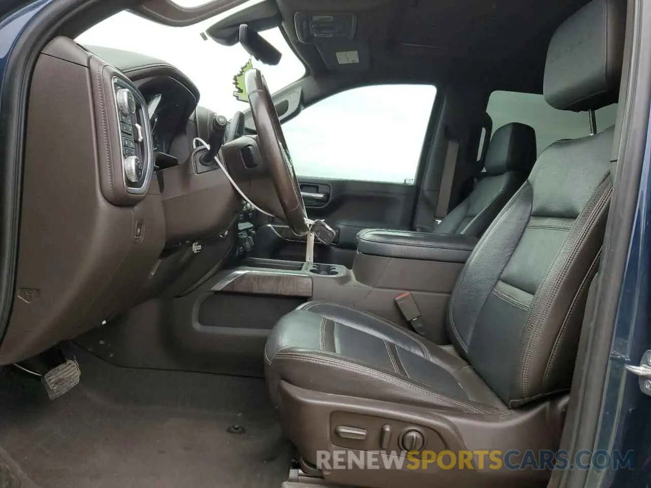 7 Photograph of a damaged car 3GTU9FEL5MG127017 GMC SIERRA 2021