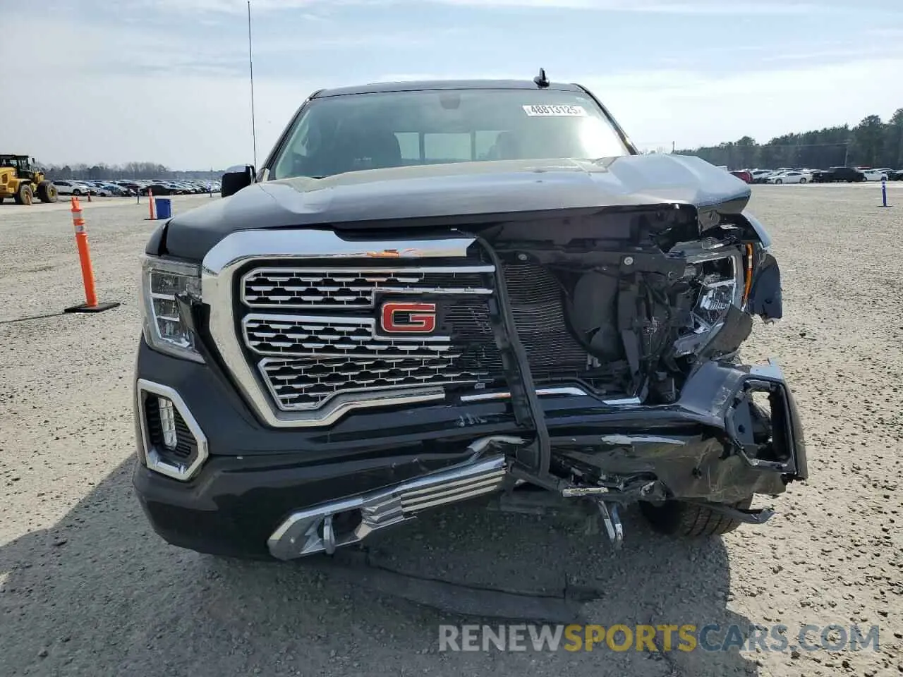 5 Photograph of a damaged car 3GTU9FEL8MG447982 GMC SIERRA 2021