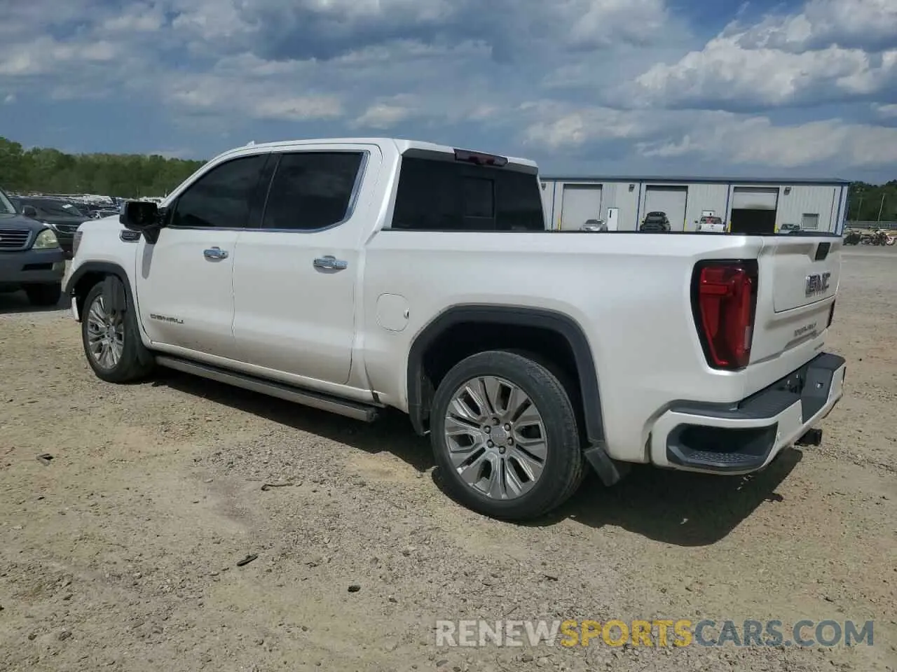 2 Photograph of a damaged car 3GTU9FELXMG192283 GMC SIERRA 2021