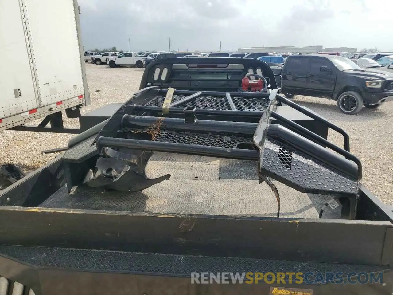 12 Photograph of a damaged car 1GD49SEY5NF337751 GMC SIERRA 2022