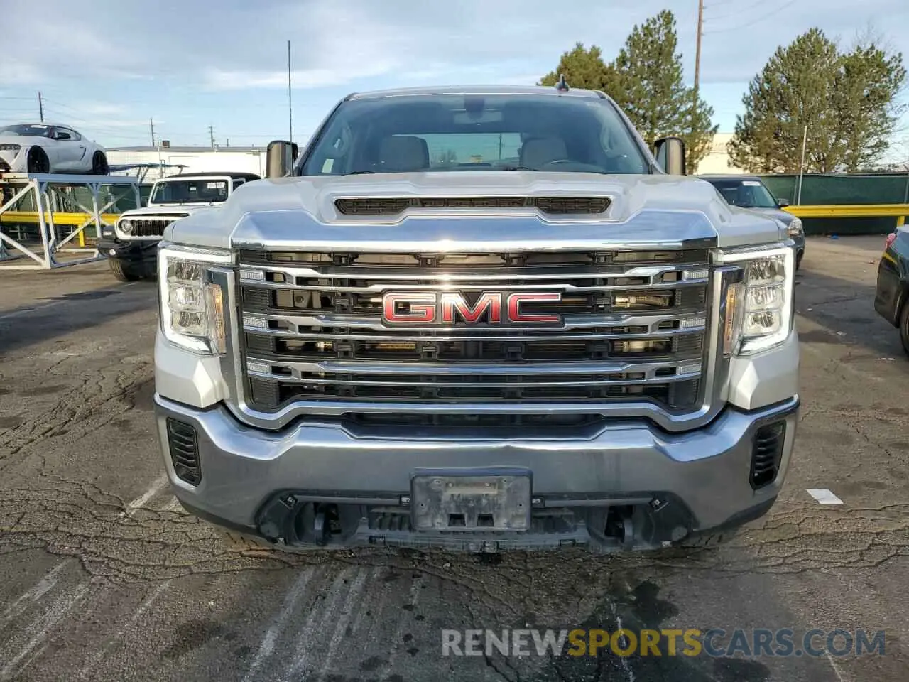 5 Photograph of a damaged car 1GT19ME74NF256346 GMC SIERRA 2022