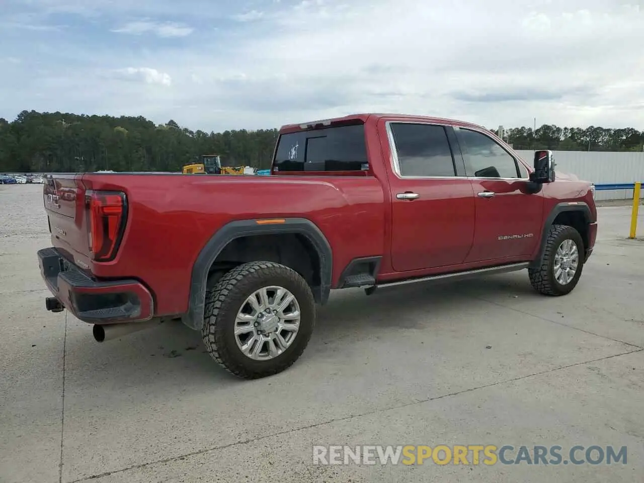 3 Photograph of a damaged car 1GT19REYXNF211711 GMC SIERRA 2022