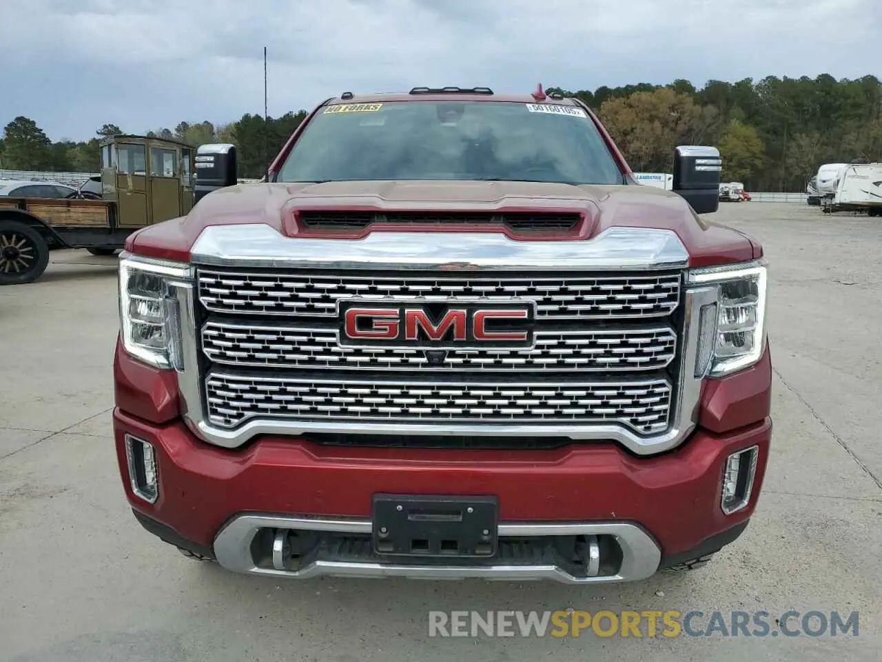 5 Photograph of a damaged car 1GT19REYXNF211711 GMC SIERRA 2022