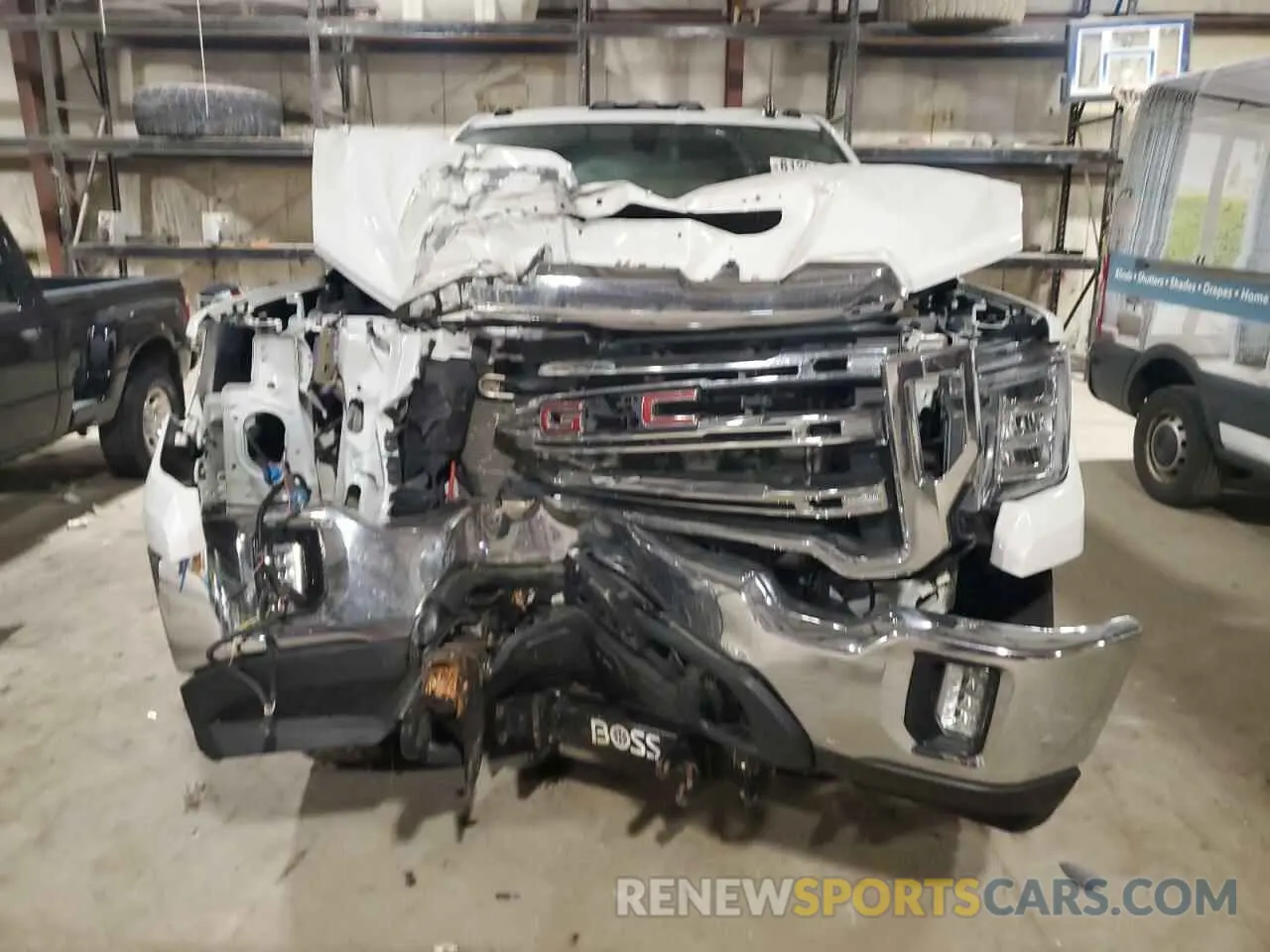 5 Photograph of a damaged car 1GT39ME78NF102098 GMC SIERRA 2022