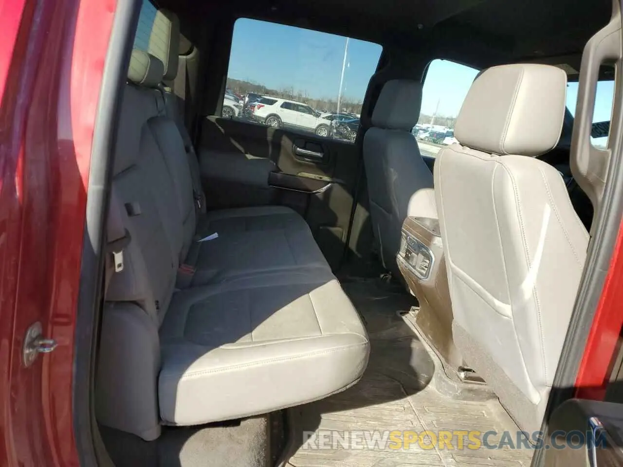 10 Photograph of a damaged car 1GT49NEYXNF311264 GMC SIERRA 2022