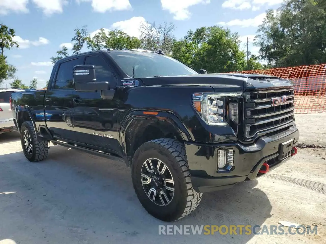 4 Photograph of a damaged car 1GT49PEYXNF222015 GMC SIERRA 2022