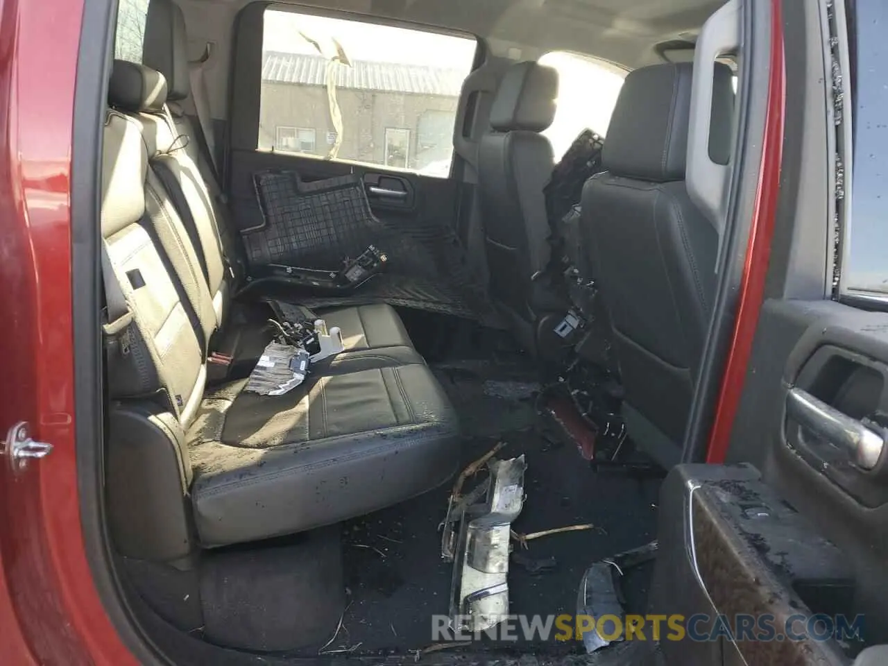 10 Photograph of a damaged car 1GT49RE70NF351478 GMC SIERRA 2022