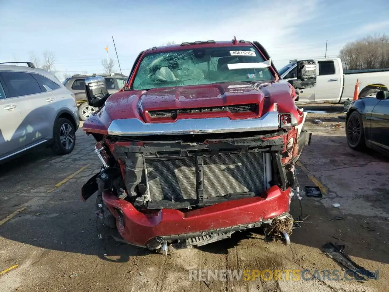 5 Photograph of a damaged car 1GT49RE70NF351478 GMC SIERRA 2022