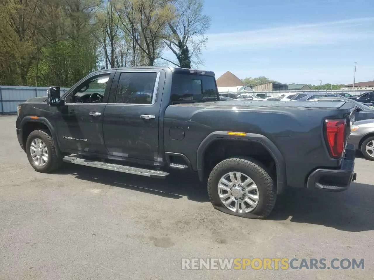 2 Photograph of a damaged car 1GT49REY0NF180840 GMC SIERRA 2022