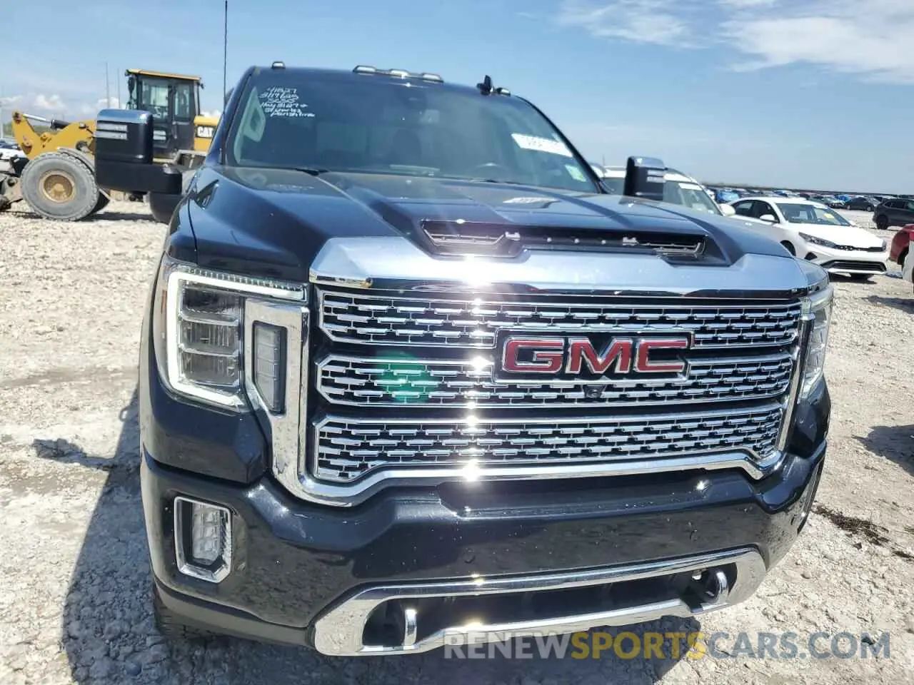 5 Photograph of a damaged car 1GT49REY2NF125595 GMC SIERRA 2022