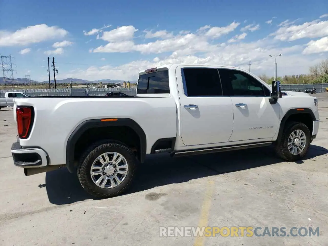 3 Photograph of a damaged car 1GT49REY4NF206467 GMC SIERRA 2022