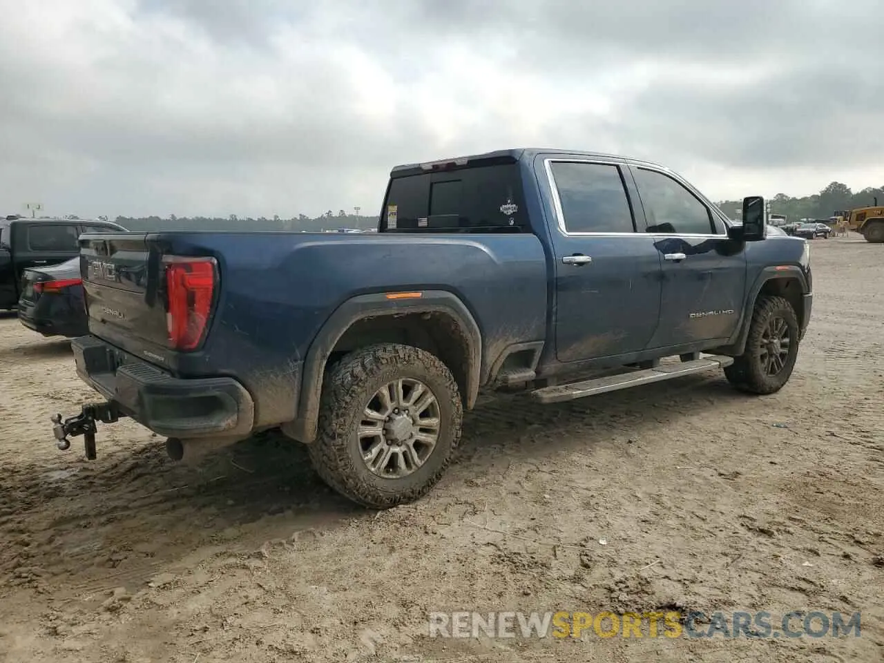 3 Photograph of a damaged car 1GT49REY4NF295392 GMC SIERRA 2022
