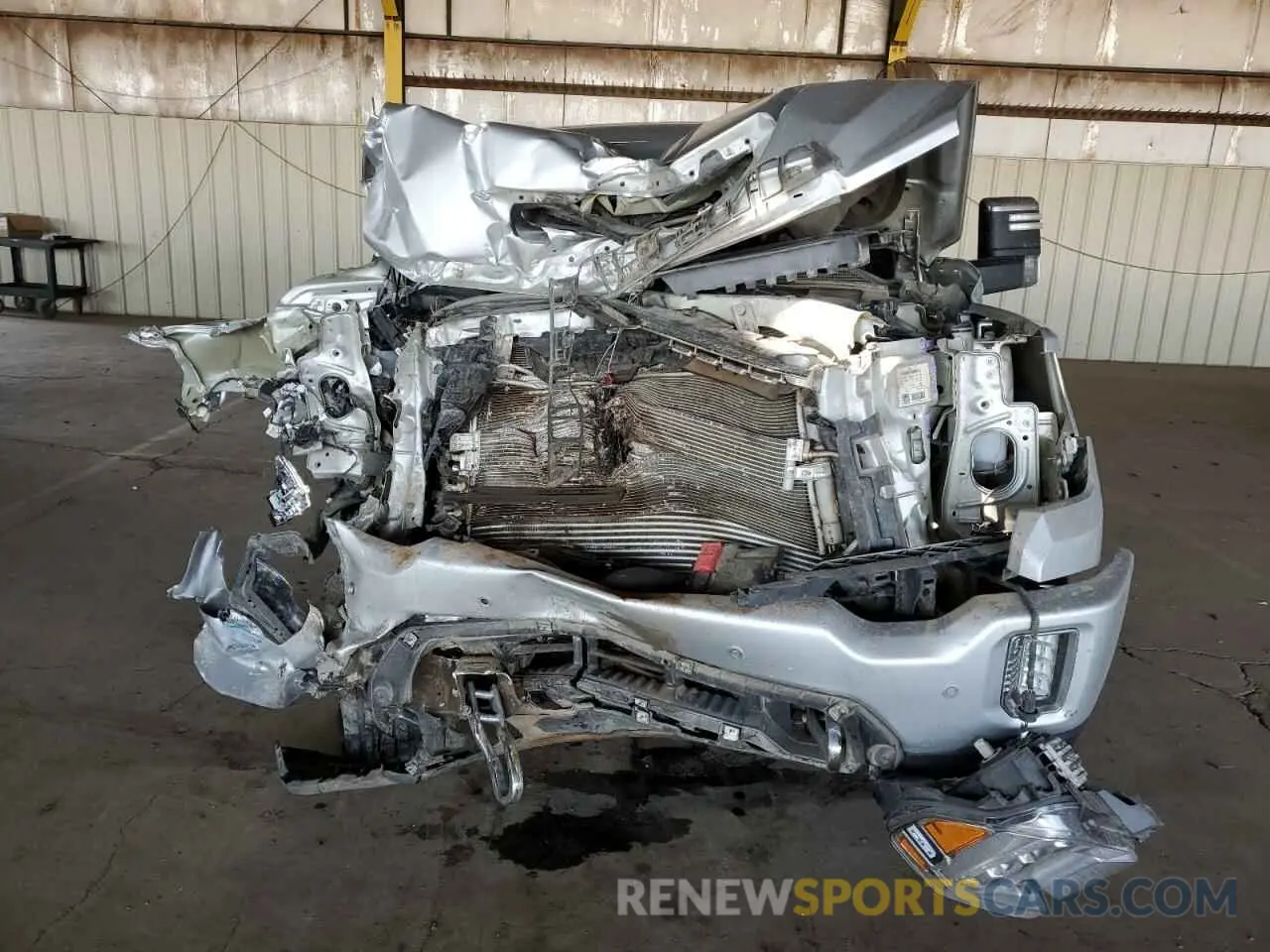 5 Photograph of a damaged car 1GT49REY6NF333074 GMC SIERRA 2022