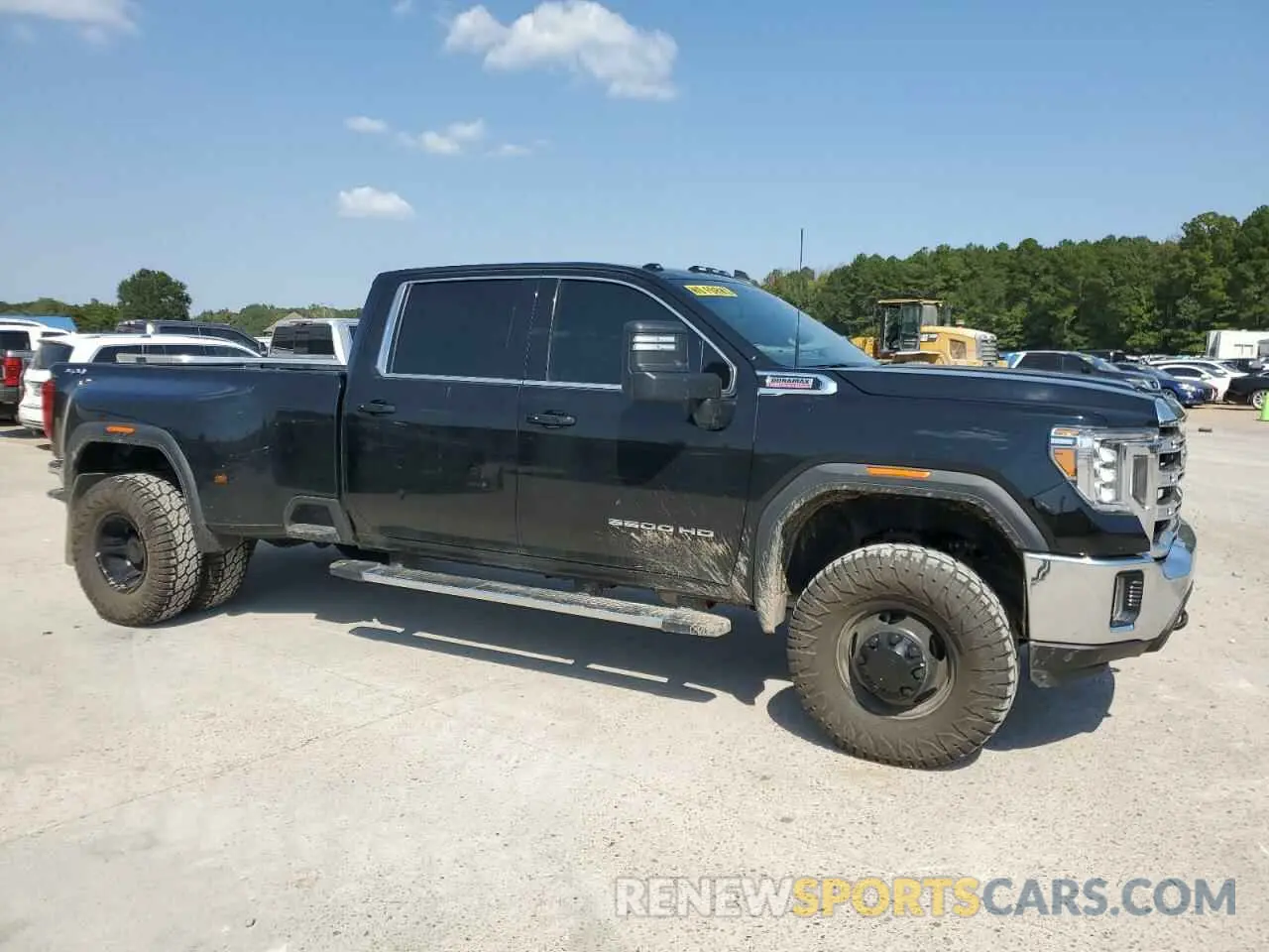 4 Photograph of a damaged car 1GT49TEY9NF298026 GMC SIERRA 2022