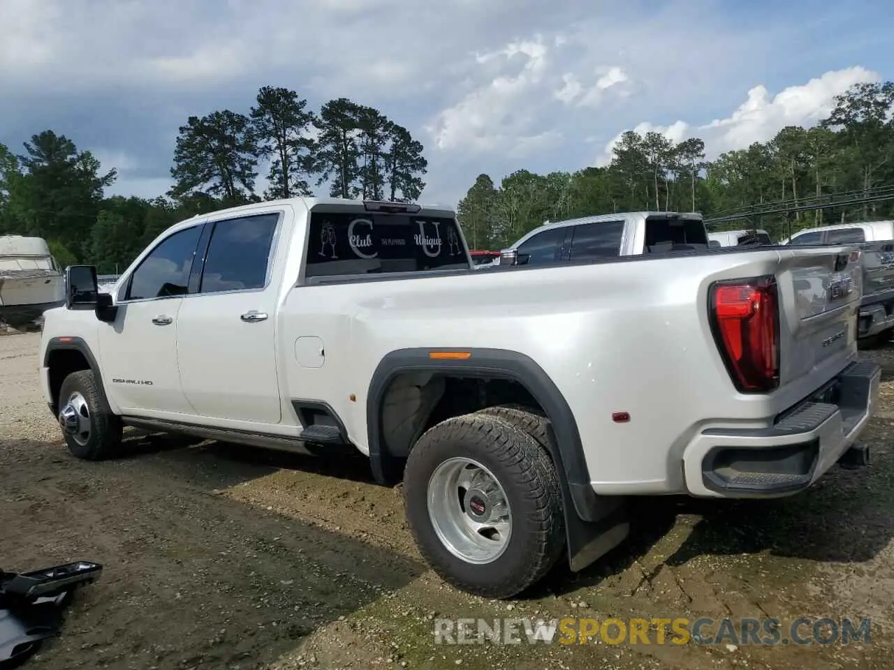 2 Photograph of a damaged car 1GT49WEY0NF312624 GMC SIERRA 2022