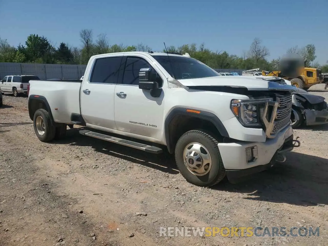 4 Photograph of a damaged car 1GT49WEY7NF148093 GMC SIERRA 2022