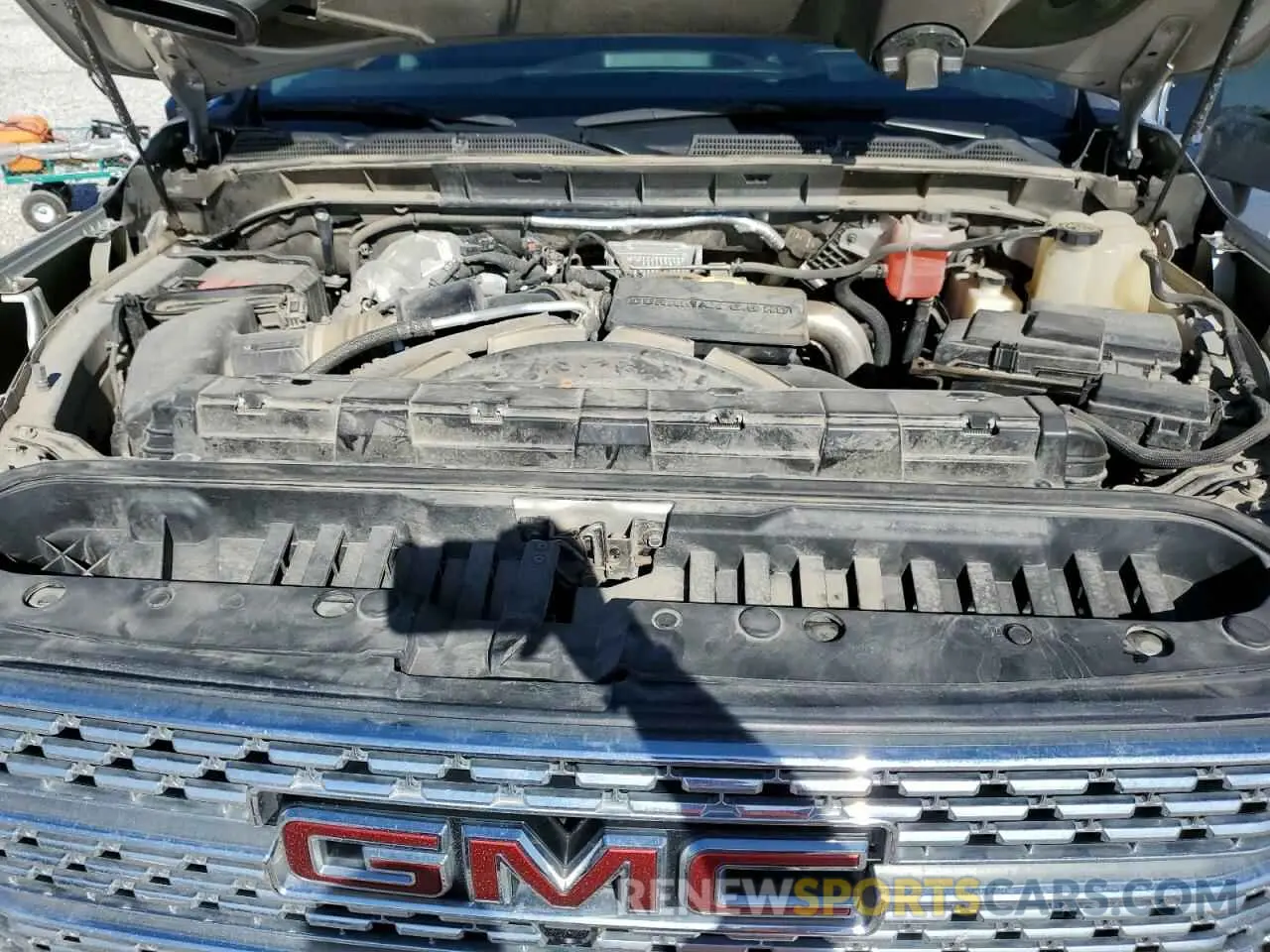 11 Photograph of a damaged car 1GT49WEY9NF344911 GMC SIERRA 2022