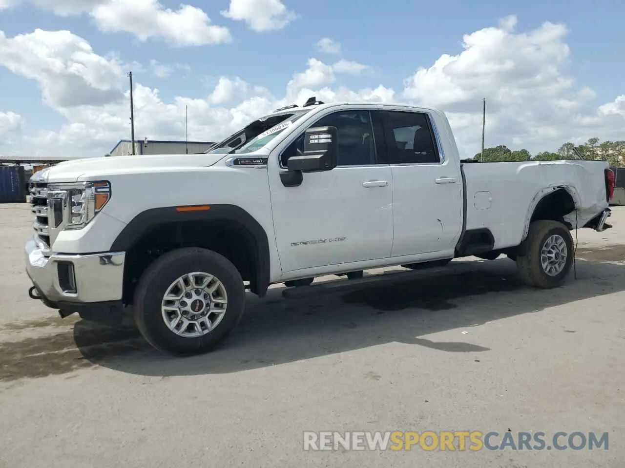 1 Photograph of a damaged car 1GT58ME71NF215631 GMC SIERRA 2022