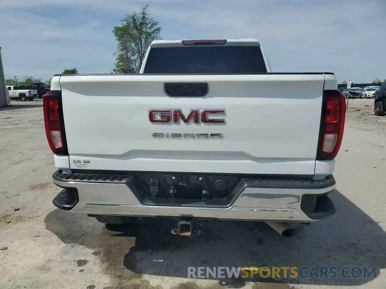 6 Photograph of a damaged car 1GT59LE72NF323733 GMC SIERRA 2022