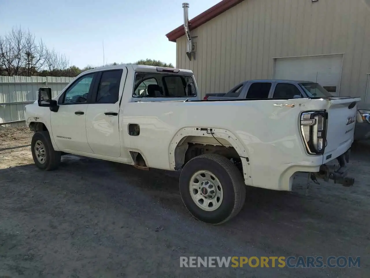 2 Photograph of a damaged car 1GT59SEY0NF240367 GMC SIERRA 2022