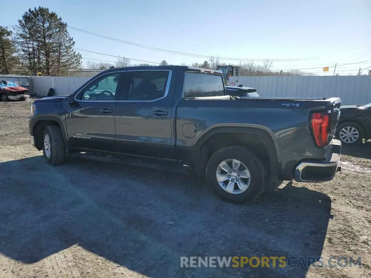 2 Photograph of a damaged car 1GTP9BEK7NZ129589 GMC SIERRA 2022