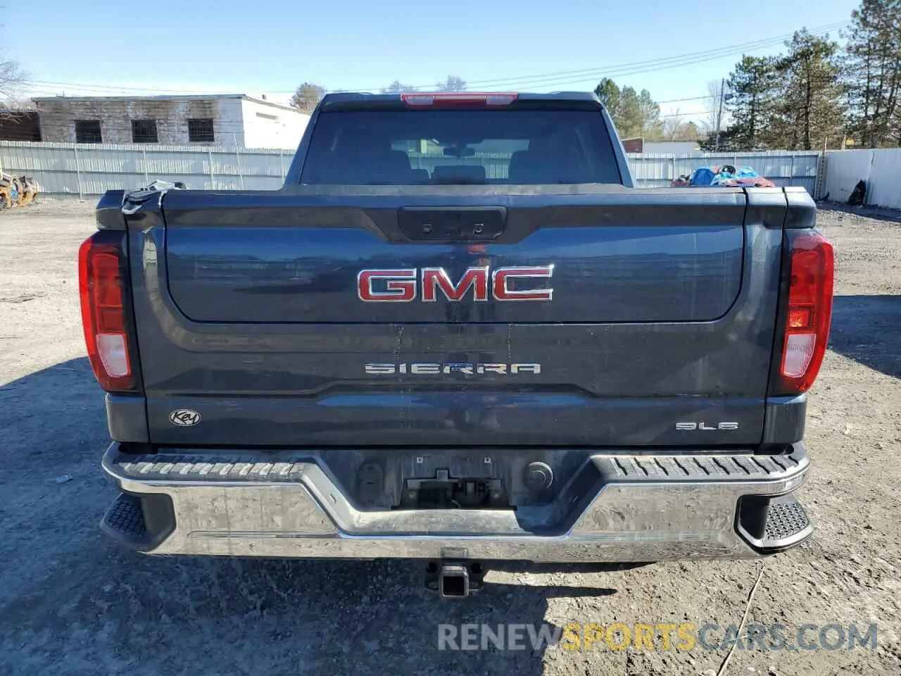 6 Photograph of a damaged car 1GTP9BEK7NZ129589 GMC SIERRA 2022