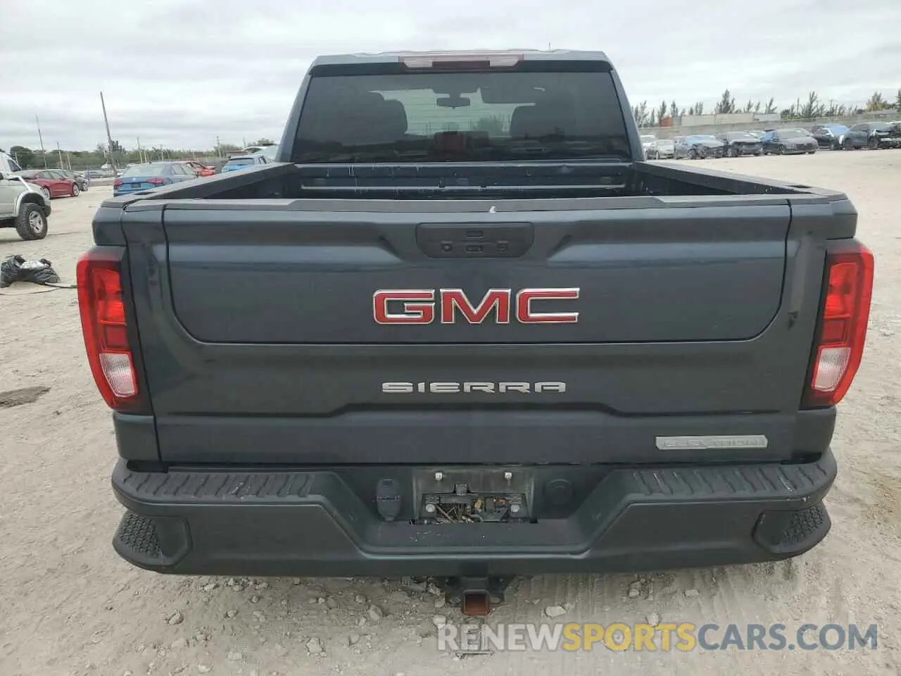 6 Photograph of a damaged car 1GTP9GEK2NZ179930 GMC SIERRA 2022