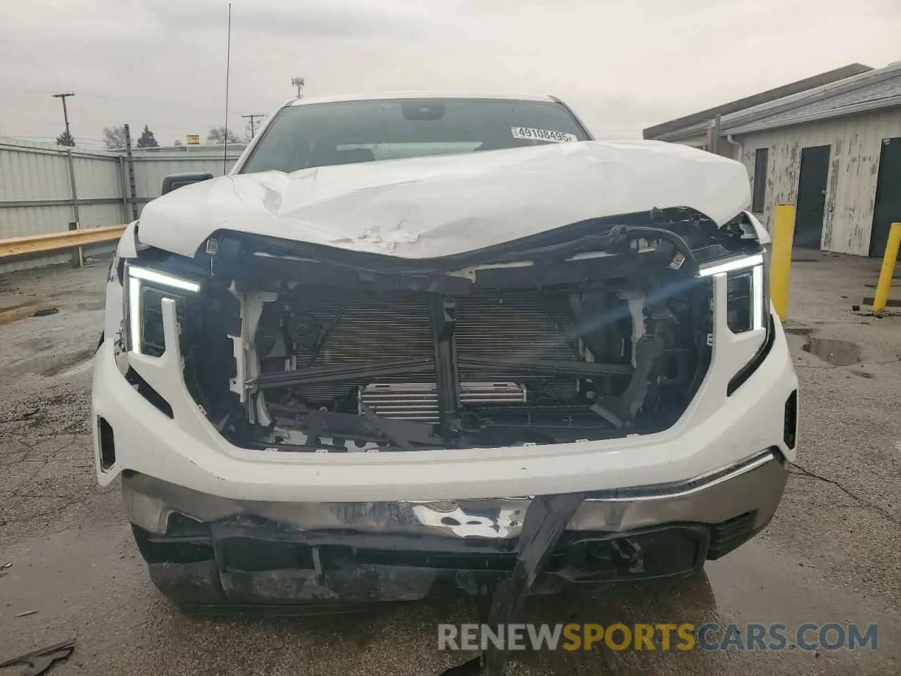 5 Photograph of a damaged car 1GTPUAEK3NZ589552 GMC SIERRA 2022