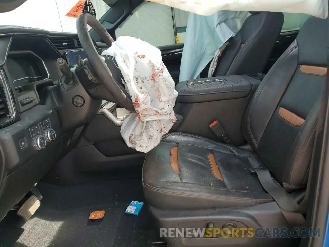 7 Photograph of a damaged car 1GTPUEEL2NZ599764 GMC SIERRA 2022