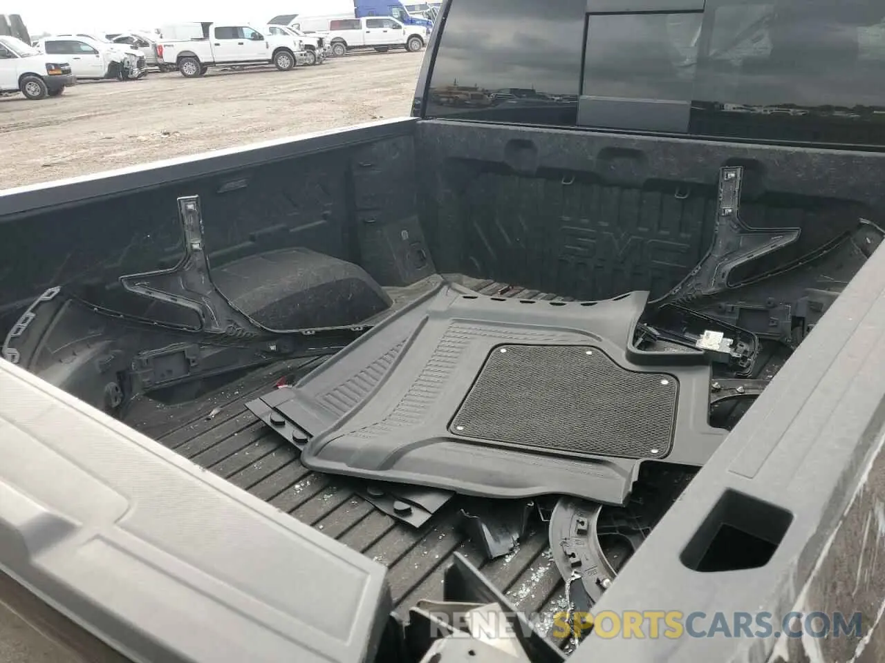 12 Photograph of a damaged car 1GTPUEEL4NZ534169 GMC SIERRA 2022