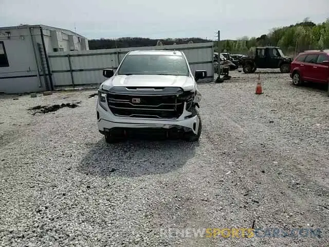 11 Photograph of a damaged car 1GTPUEEL5NZ574826 GMC SIERRA 2022