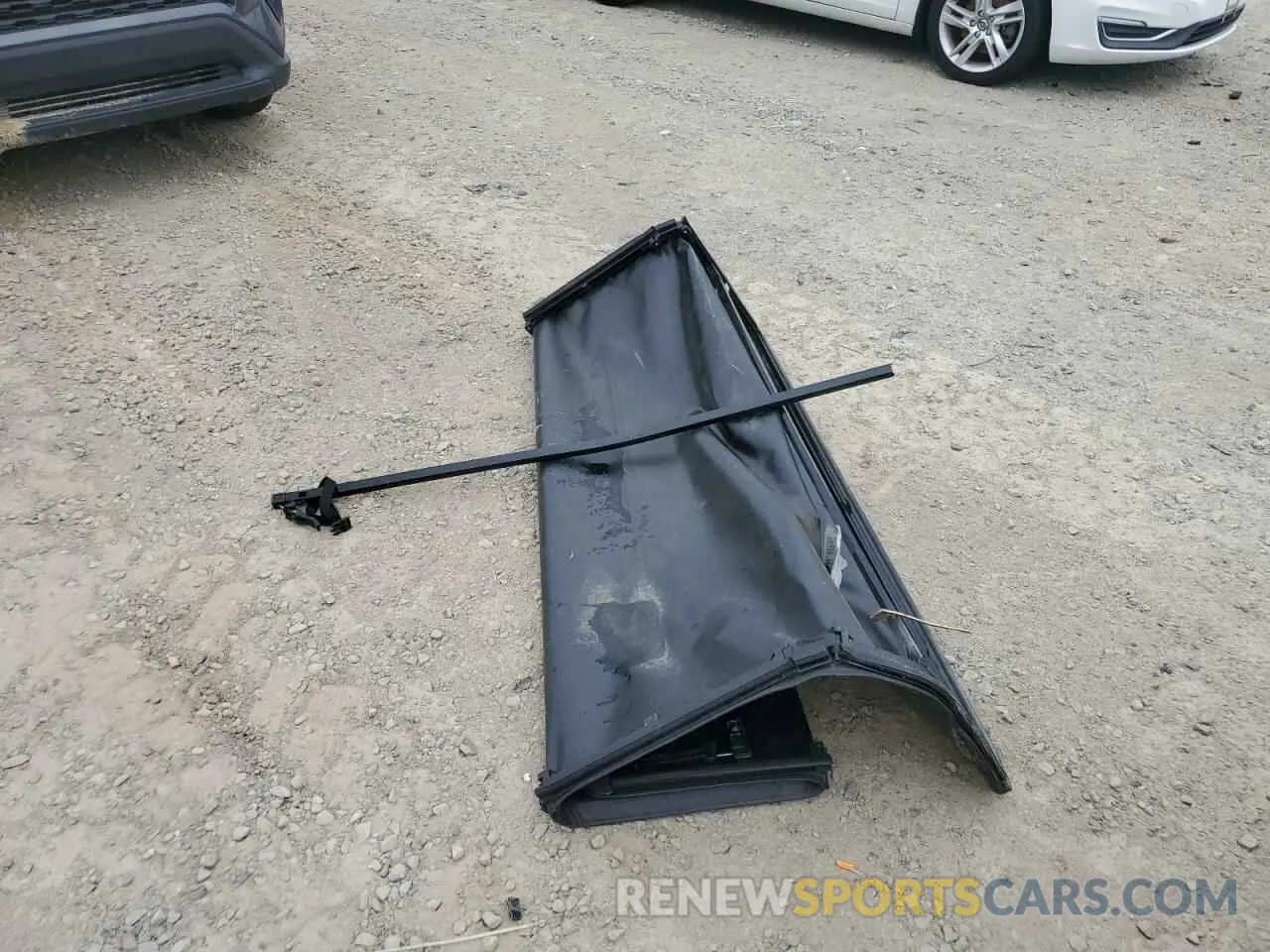 12 Photograph of a damaged car 1GTR8CEK4NZ224323 GMC SIERRA 2022