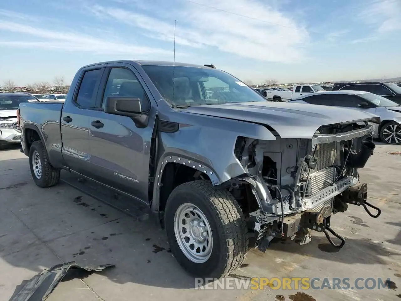 4 Photograph of a damaged car 1GTR9AEK3NZ159174 GMC SIERRA 2022