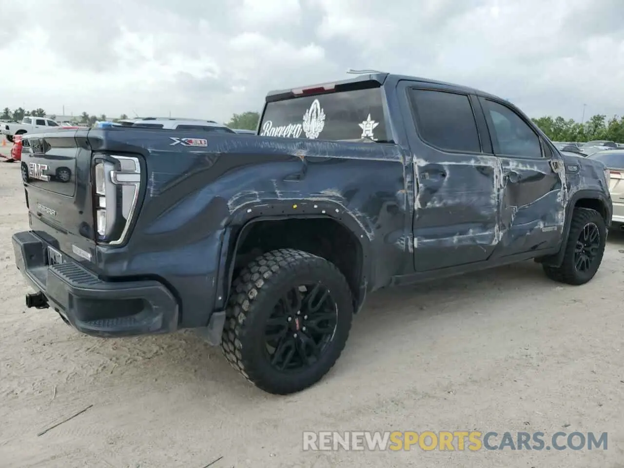 3 Photograph of a damaged car 1GTU9CED1NZ201381 GMC SIERRA 2022
