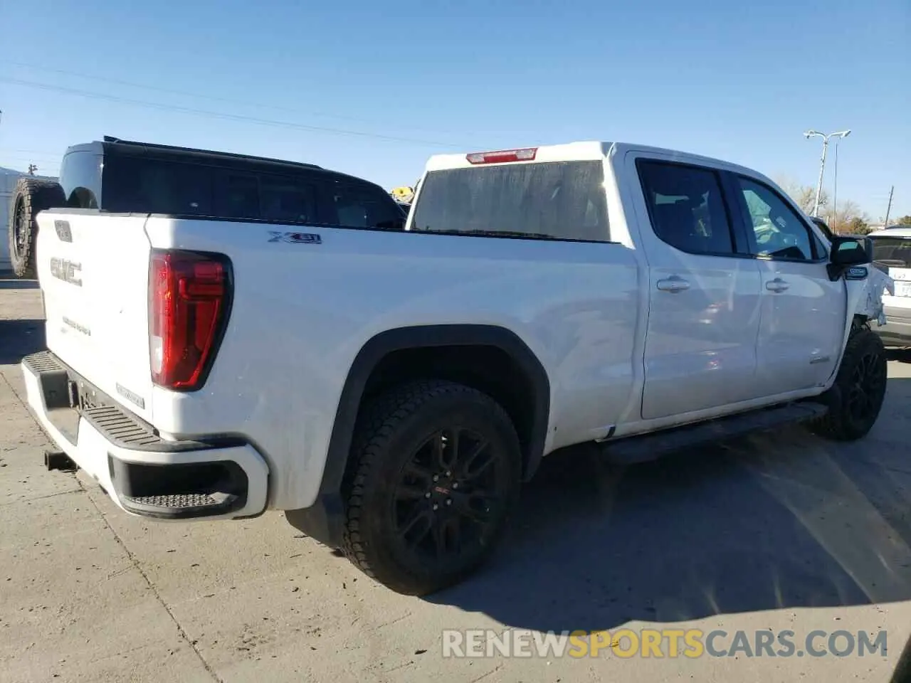 3 Photograph of a damaged car 1GTU9CED6NZ109084 GMC SIERRA 2022