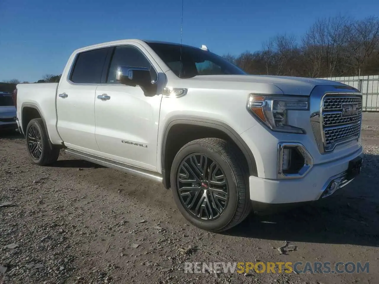 4 Photograph of a damaged car 1GTU9FEL7NZ102587 GMC SIERRA 2022