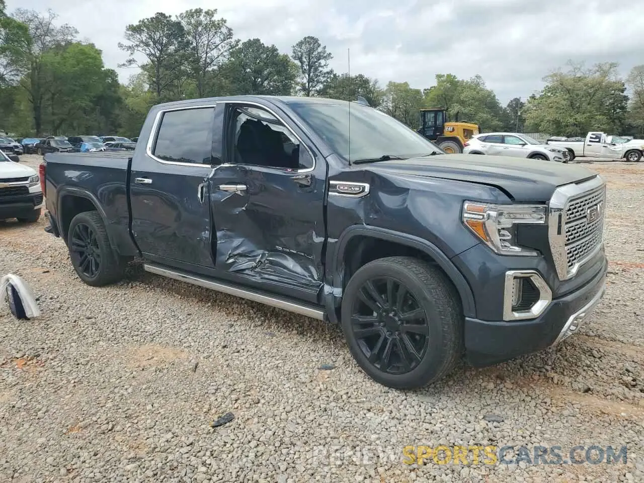 4 Photograph of a damaged car 1GTU9FEL9NZ219975 GMC SIERRA 2022