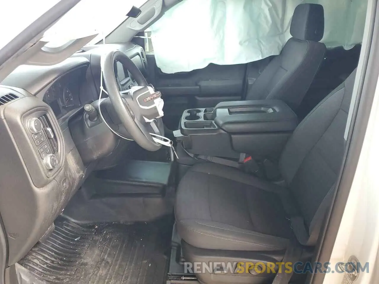 7 Photograph of a damaged car 1GTUUAED8NZ523034 GMC SIERRA 2022