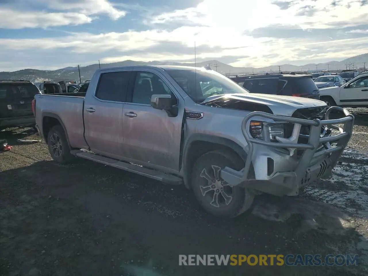 4 Photograph of a damaged car 1GTUUDED1NZ547936 GMC SIERRA 2022